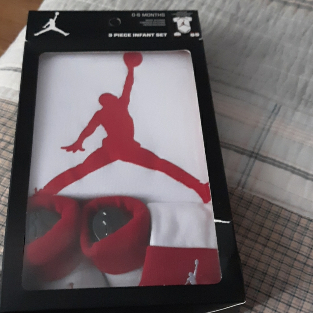 JORDAN 3 pieces infant set
